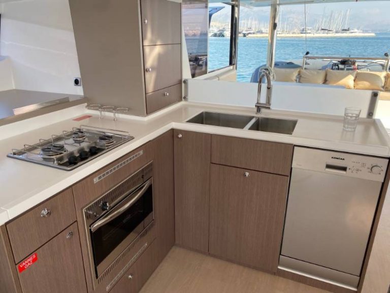 Bali 4.8 Baša catamaran 2020 adriatic charter miles kitchen view