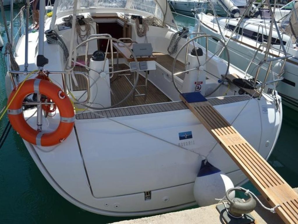 sailing boat bavaria 40 cruiser manta sailing croatia