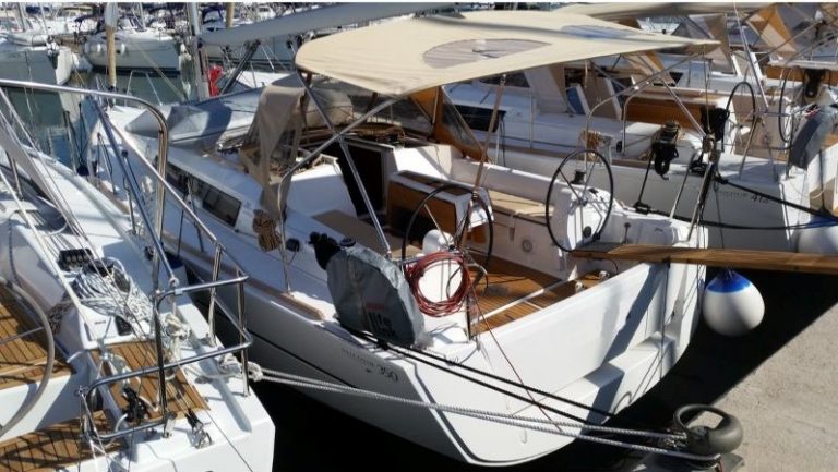 Dufour 350 Sukošan charter bimini top