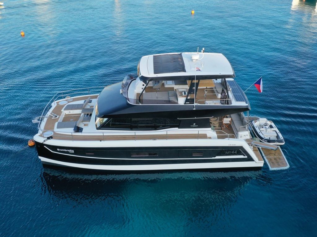 Fountaine Pajot my 44 umbrella victoria charter SplitFountaine Pajot my 44 umbrella victoria charter Split