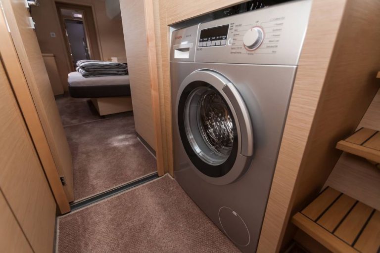 Fountaine Pajot my 44 umbrella victoria washing machine