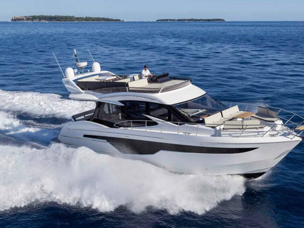 Galeon 500 fly cruising aerial view