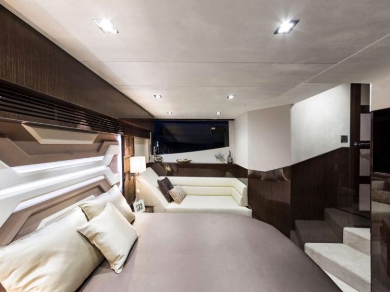 Galeon 500 fly guest double cabin