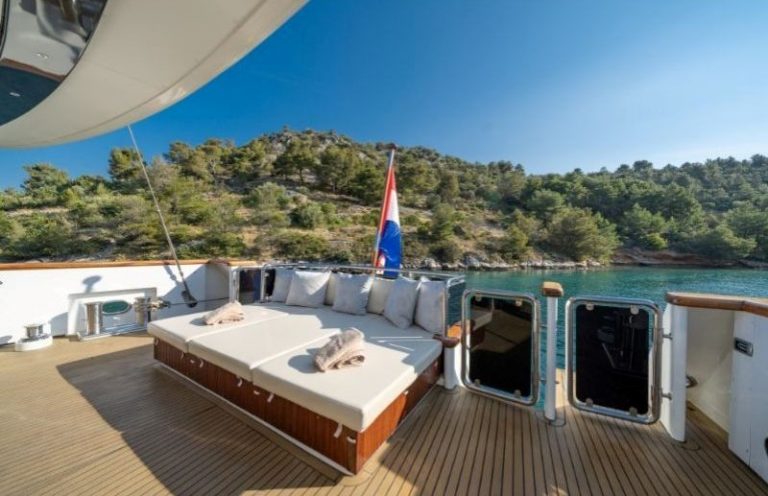 luxury yacht Navilux adriatic charter miles deck sun beds