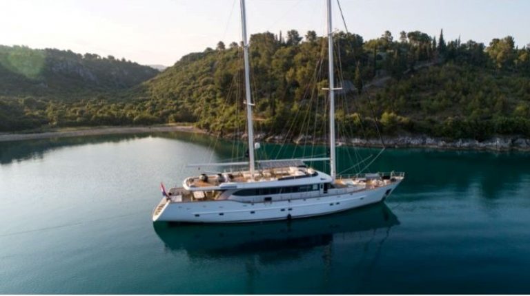 luxury yacht Navilux adriatic charter miles charter from Croatia