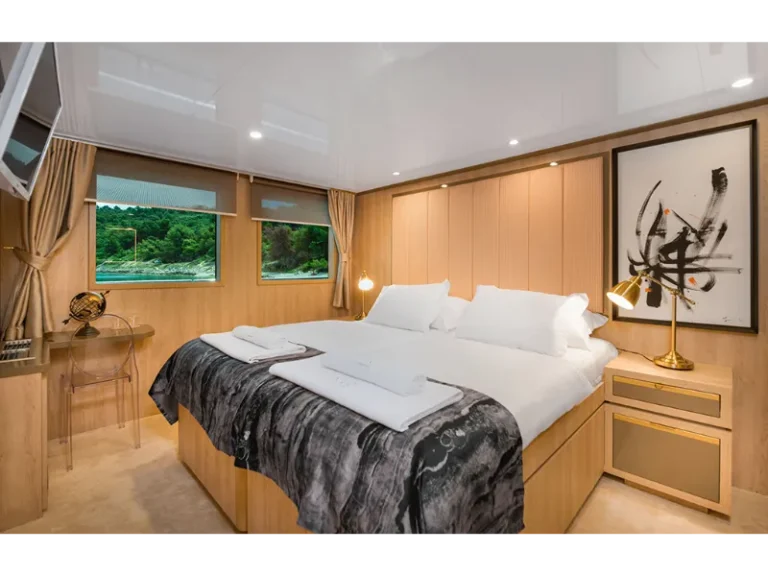 Agape Rose luxury yacht bed in double bed cabin