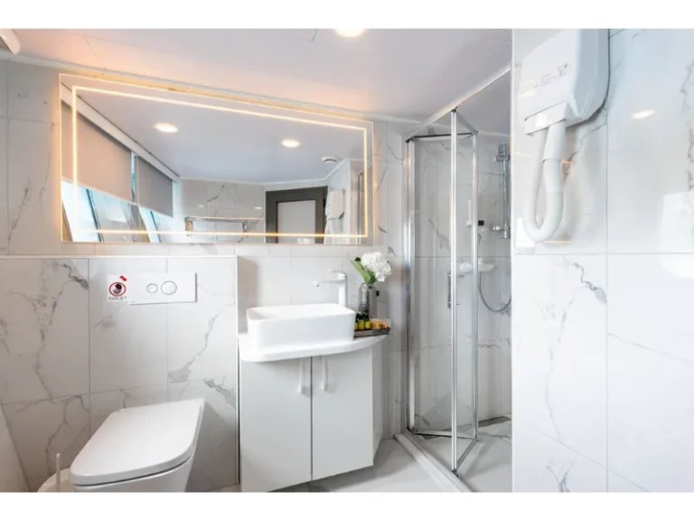 Agape Rose luxury yacht toilet