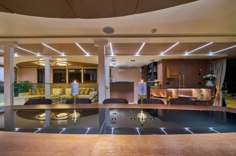 Rara Avis luxury yacht interior lights