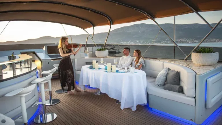 Anavi Admiral 35 luxury yacht flybridge