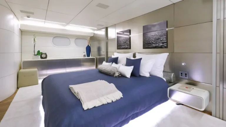 Anavi Admiral 35 luxury yacht master cabin