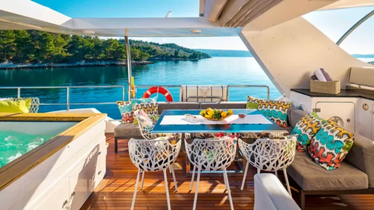 Benetti Delfino Ocean drive outside fly bridge table