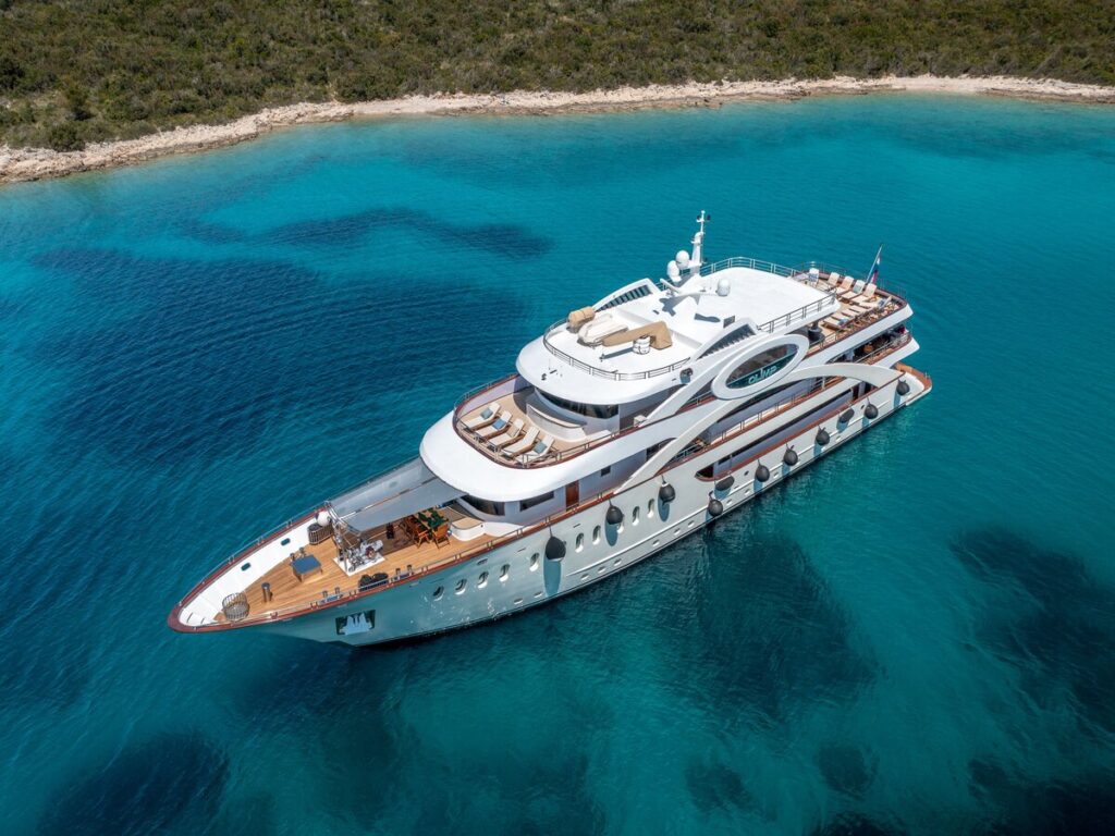 luxury yacht Olimp charter from Croatia