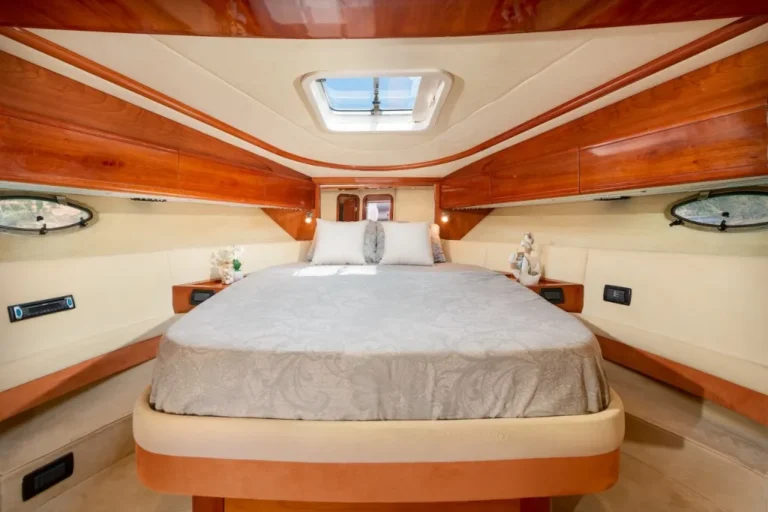 Adriatic charter miles Dalla Pieta 48 Lady Tania master cabin