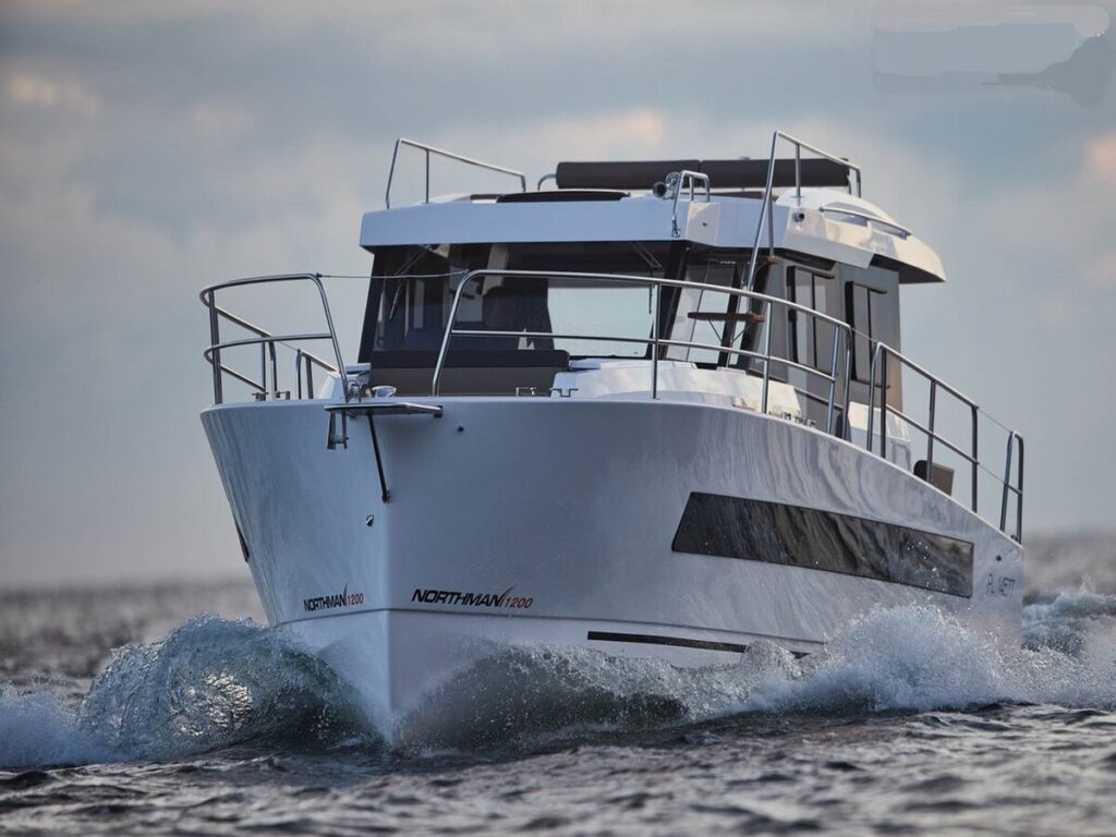 Northman 1200 Maya Bay 3 motor yacht on the sea