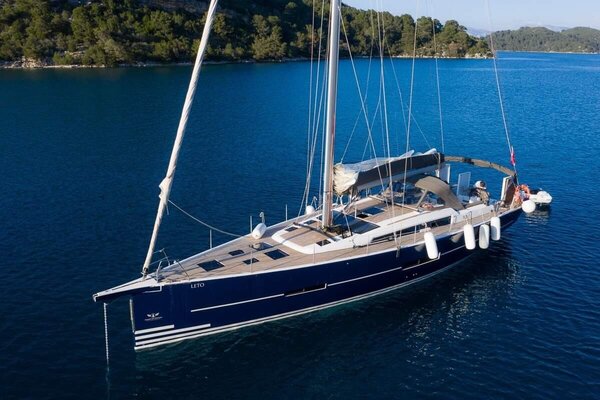 Dufour 560 leto sailing yacht summer sailing