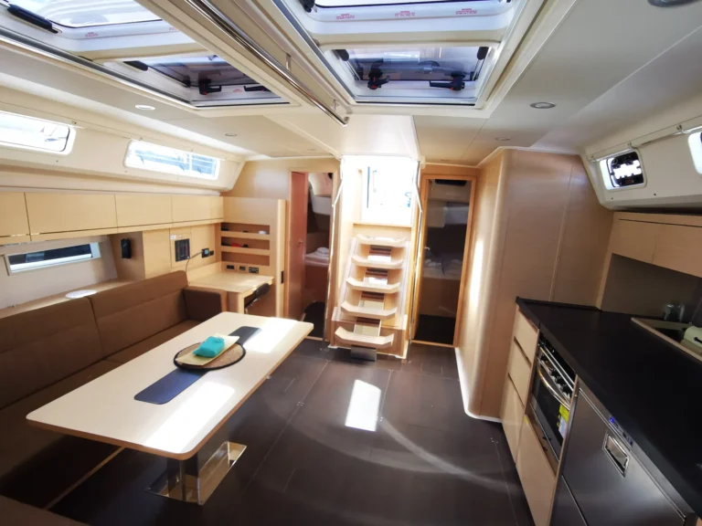 Hanse 508 sailing boat Evelyn adriatic charter miles interior salon