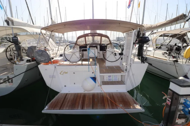 Dufour 460 Gl Esra from the back