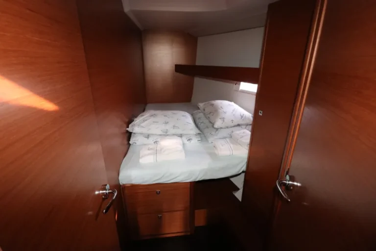 Dufour 460 Gl Esra cabin