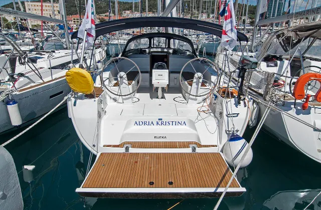 adria yacht charter split