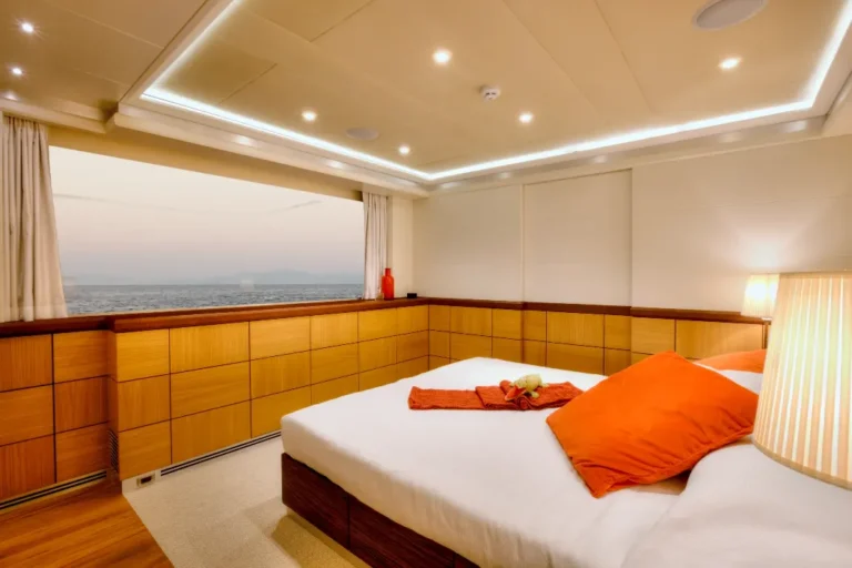 luxury yacht quaranta adriatic charter miles vip cabin