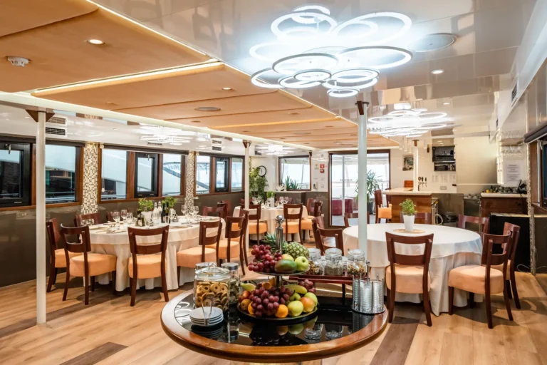 queen eleganza adriatic charter miles dinner